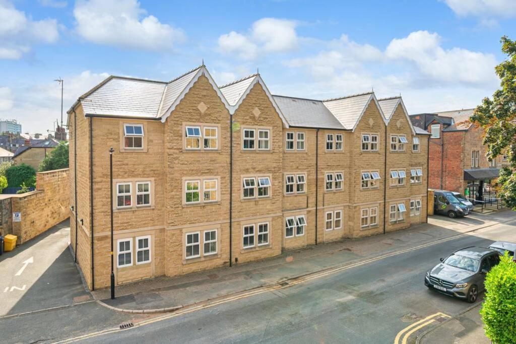 The Mowbray Apartamento Harrogate Exterior foto